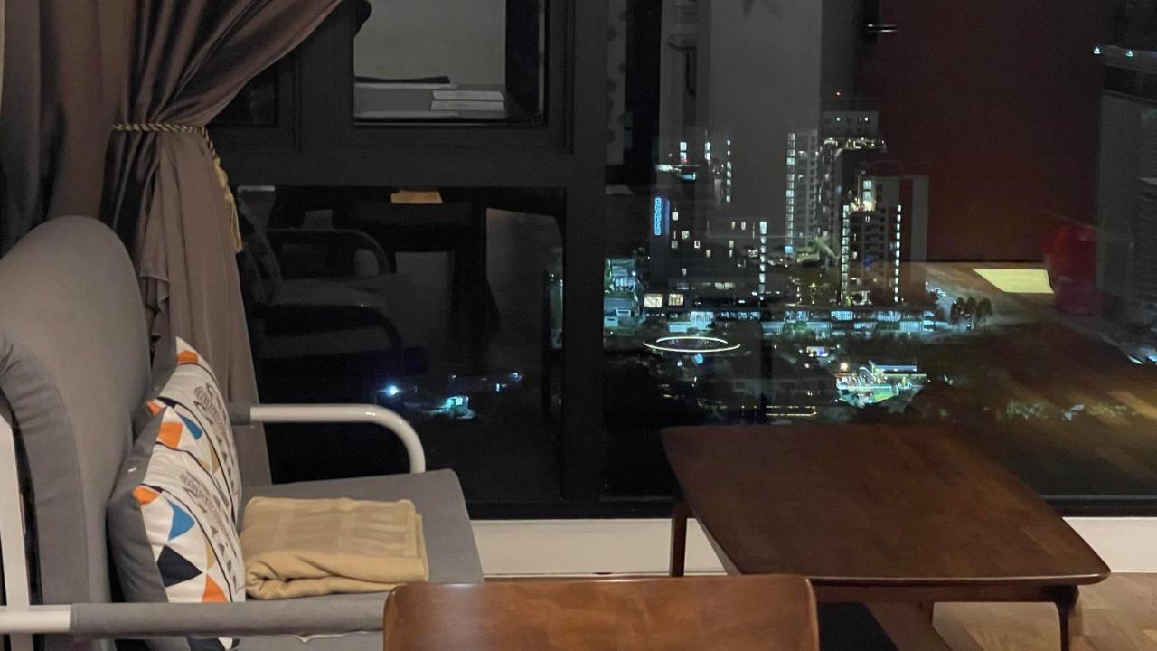 Apartment 2r2b With Hassle Free Self Check In Without Queue -free Wifi
